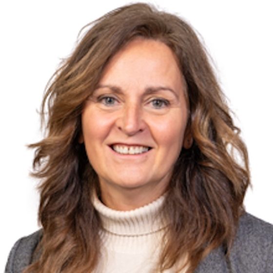 Dr Maria J. Martin